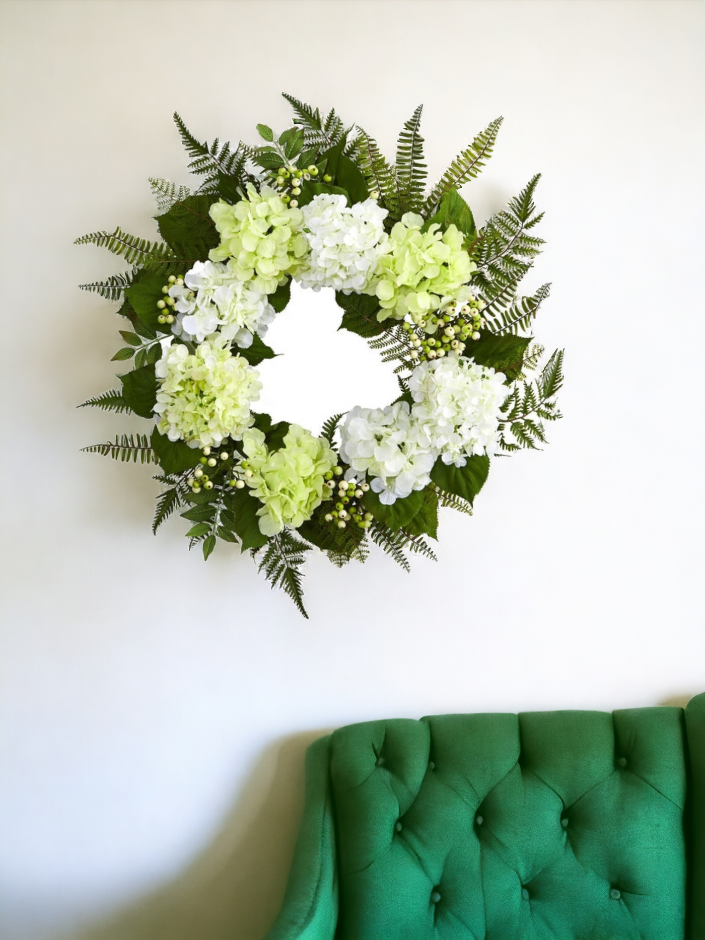 24” Hydrangea Berry Wreath