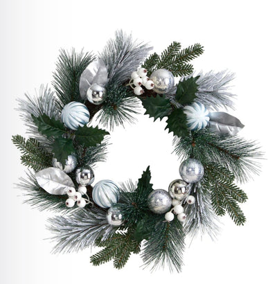 24” Pinecones and Berries Christmas Artificial Wreath with Silver Ornaments